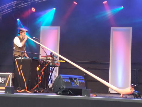 X Alphorn Techno mit Loisach Marci