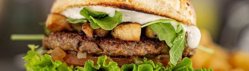 Autum (7) - Lecker Burger essen