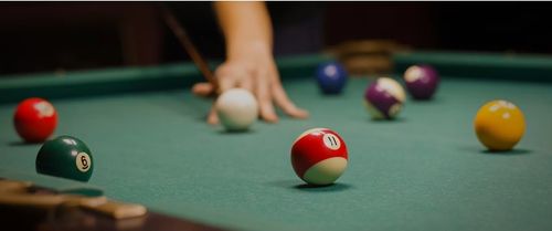 🎱 Billard (wer möchte auch Dart oder Air Hockey)  in der Flamingo Sportsbar Markgröningen 