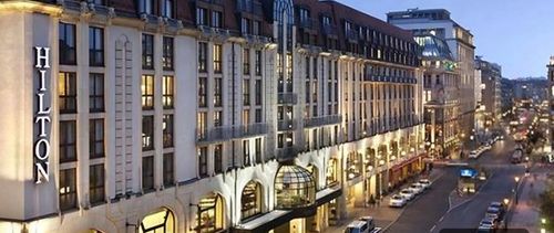 Sonntags-Lunch mit Sektempfang im Hilton