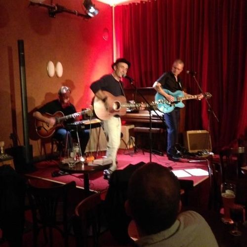 Feierabend im Theater mit der Undervcover Band