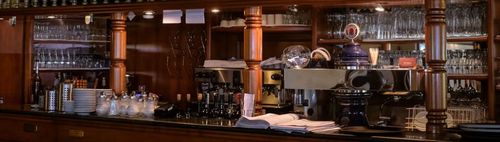 Gemütlicher Stammtisch beim Italiener