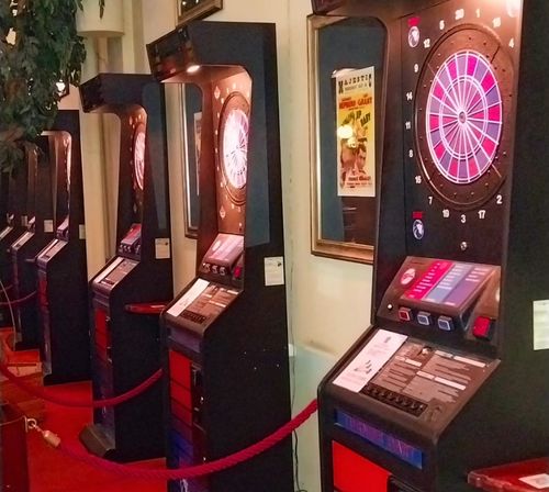 Dart spielen 