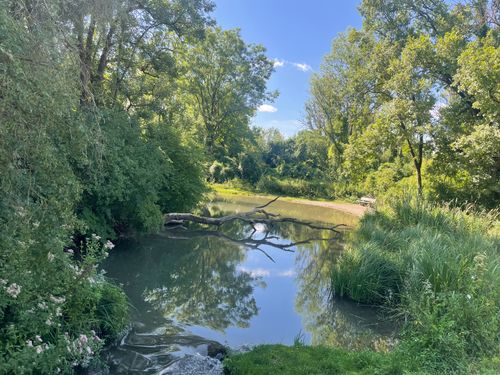 Wanderung mit Picknick zwischen Lech und Chardonnay-Bach bei Augsburg