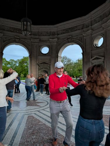 Discofox im Diana-Tempel 