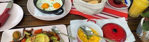 Frühstück im Café Mainstreet