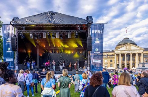 Wiesbaden - Wilhelmstraßenfest vom 13. bis 15. Juni. 