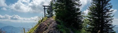 Premium­wanderweg -Luftiger Grat- in Oberstaufen- 3 Gipfel, 10 km, 1000 Ausblicke