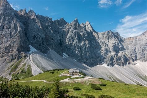 Zur Falkenhütte 