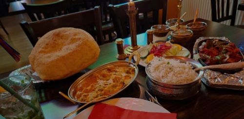 Gemeinsam Essen im Madhu Ind. Restaurant  nach dem Besuch auf dem Funkerberg KW