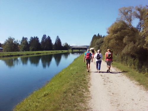 Isarspaziergang Höllriegelskreuth - Giesing mit Ausklang beim Griechen