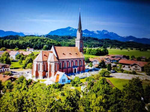 Wir fahren zum Kirchweihessen nach Übersee i. traditionellen Gasthof "Hinterwirt" + Spaziergang..