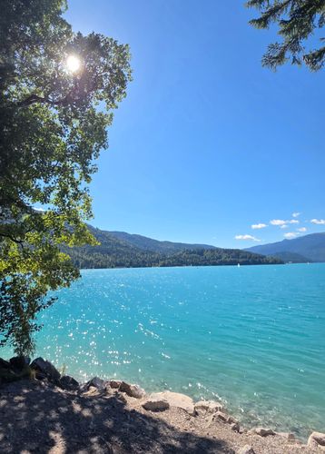 Tegernsee Höhenweg - der Sonne entgegen